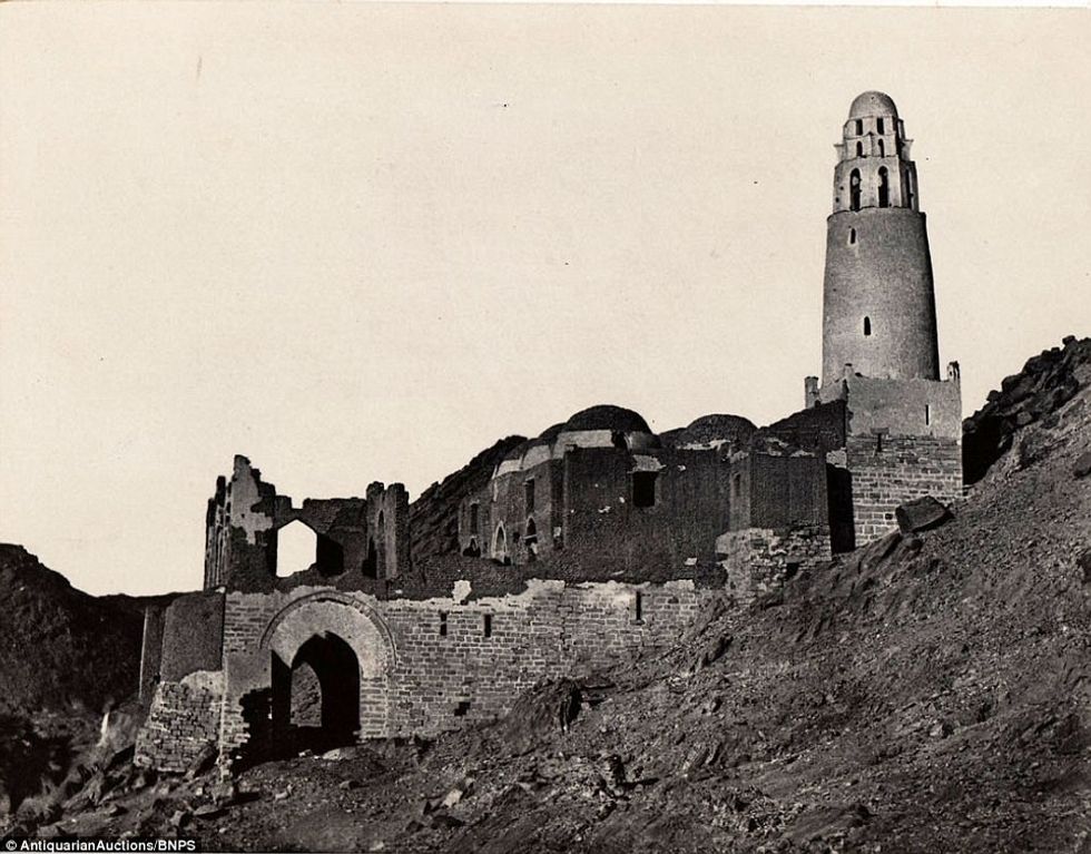 Del në shitje koleksioni i rrallë i fotografive turistike qe jane bere ne Egjipt para 170 vitesh foto 8