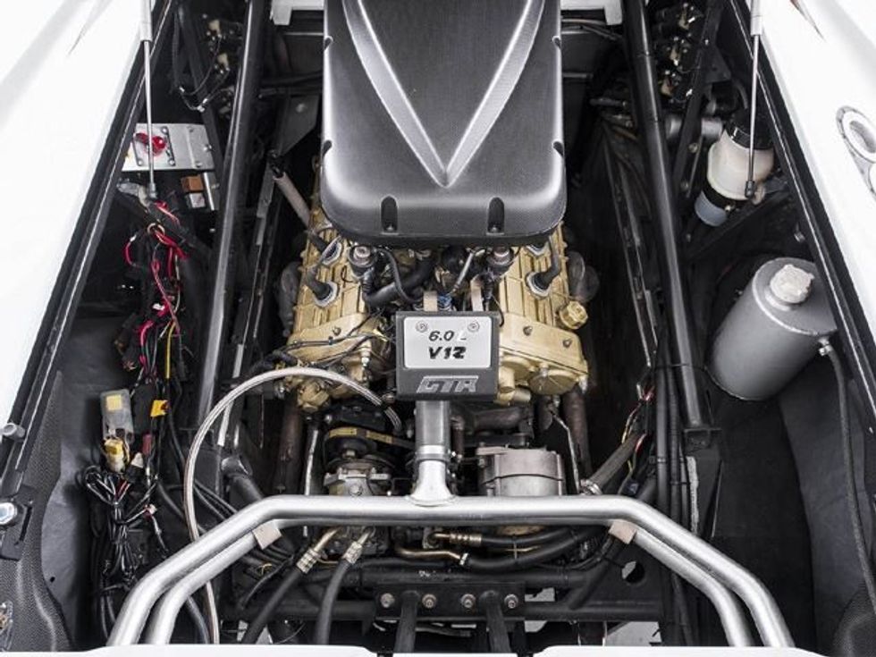 Del në shitje Lamborghini Diablo që i përket koleksionit prej vetëm 30 njësive foto 6