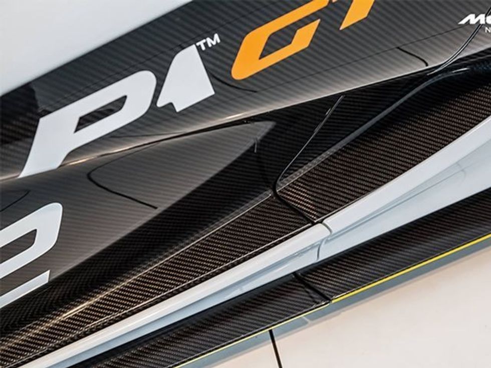 Del në shitje McLaren i rrallë qe i perket koleksionit prej vetem 35 veturave foto 6