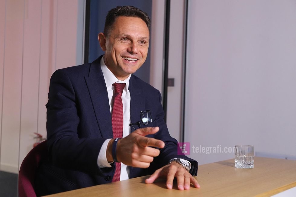 Denis Gafuri interviste foto Ridvan Slivova 3