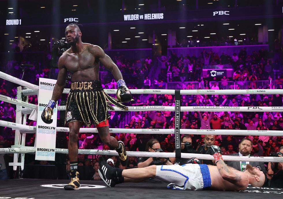 Deontay Wilder knocks out Robert Helenius in the first round
