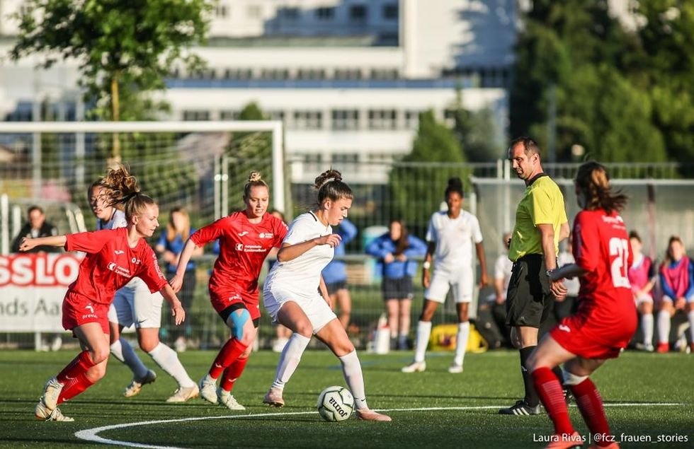 df605ce6 f85b 497c 9900 389395c9dabc