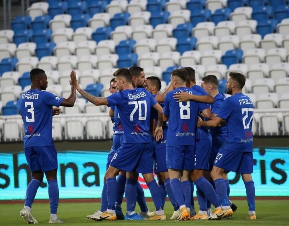 DFF524BB 4C2C 413E 8F88 ECD5C77AE3AC 1