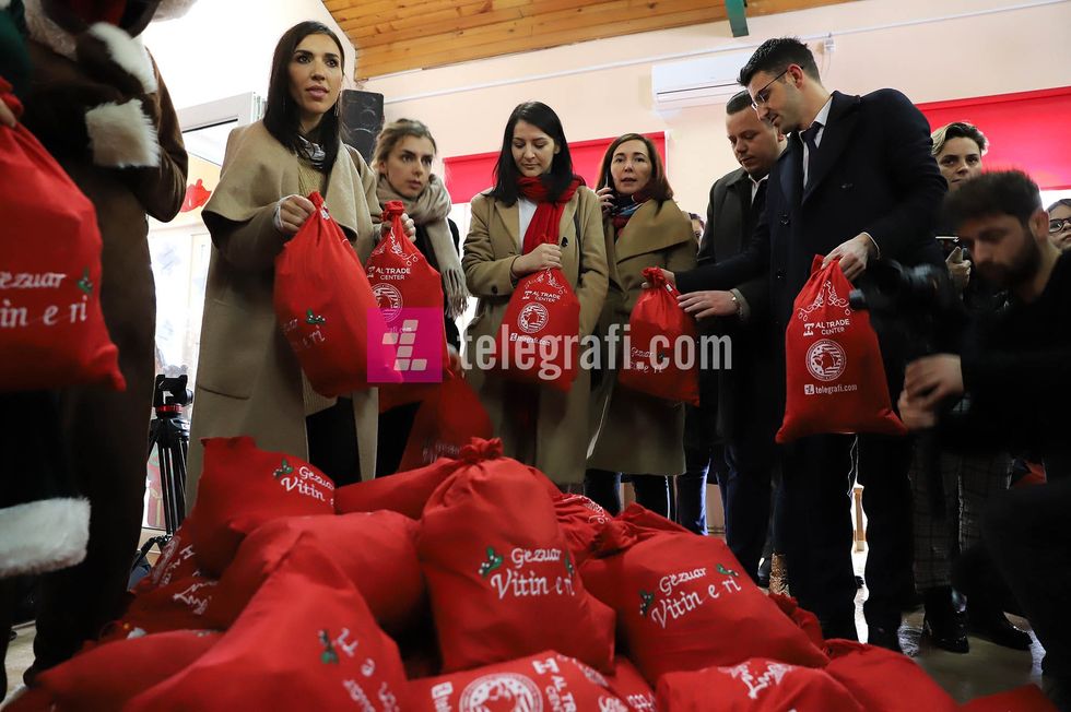 dhuratat nga telegrafi ne sos fshatin foto Ridvan Slivova 27