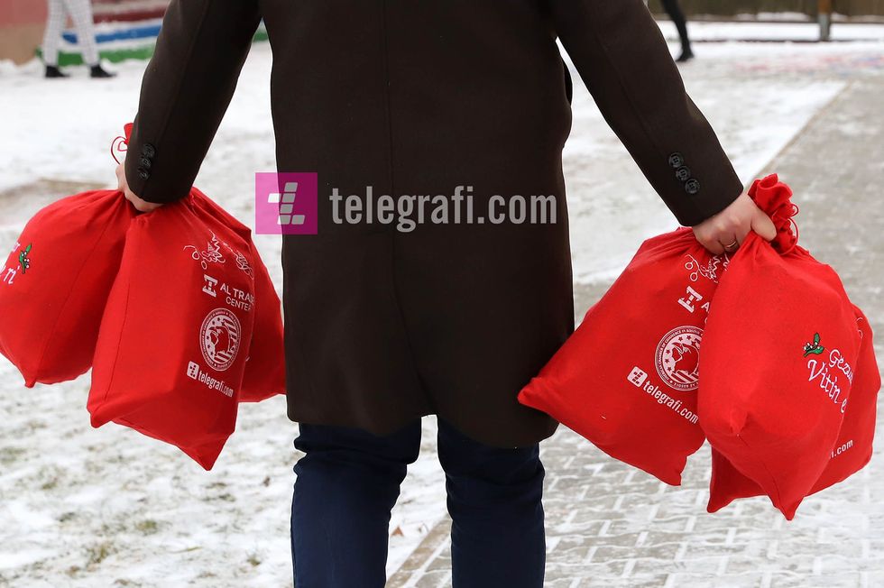 dhuratat nga telegrafi ne sos fshatin foto Ridvan Slivova 3