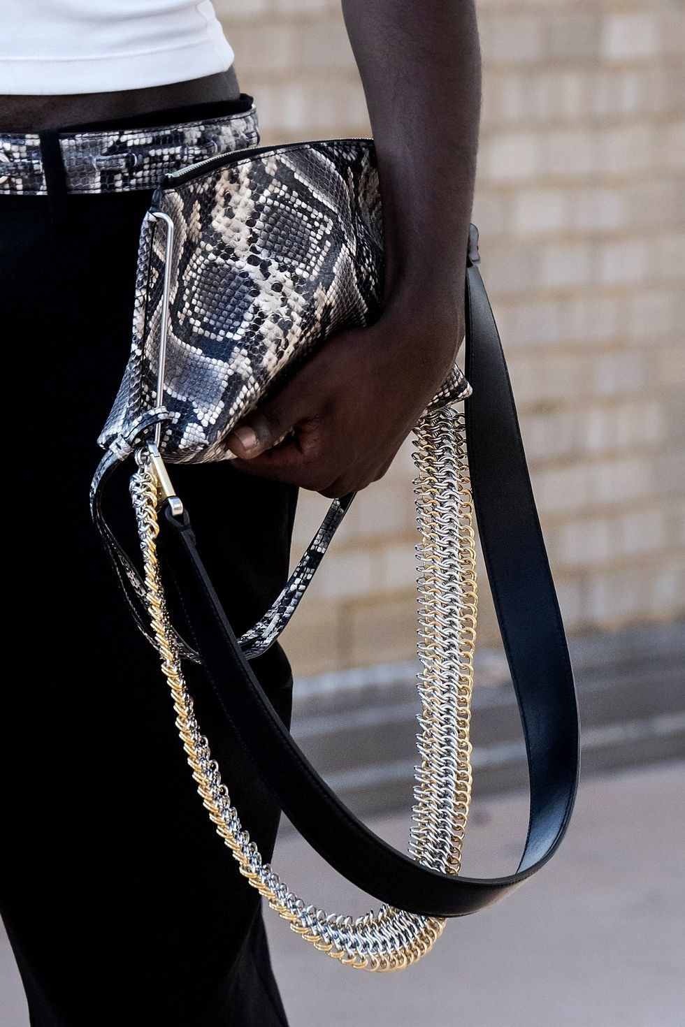 dion lee bag s20 010 2 1586381223