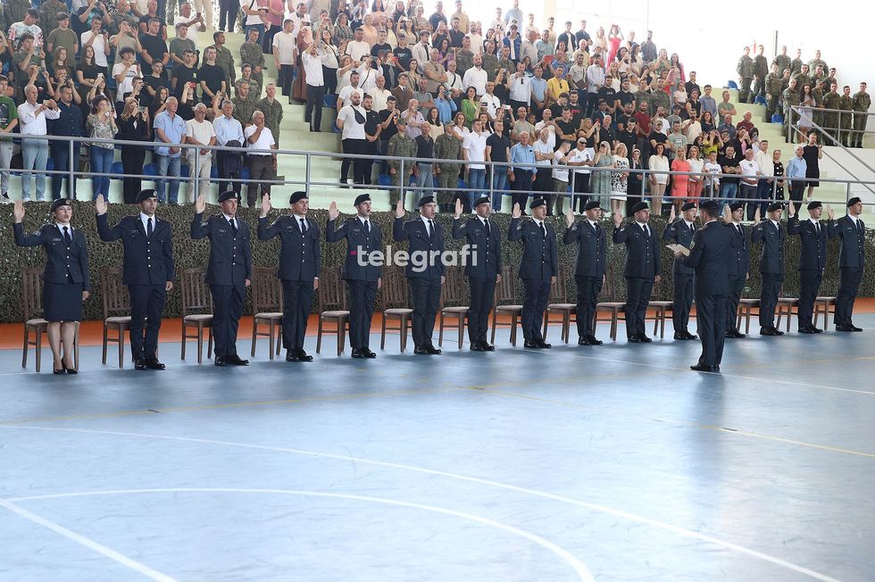 diplomimi i gjenerates se klases 2023 te kadeteve te FSK se foto Ridvan Slivova 5