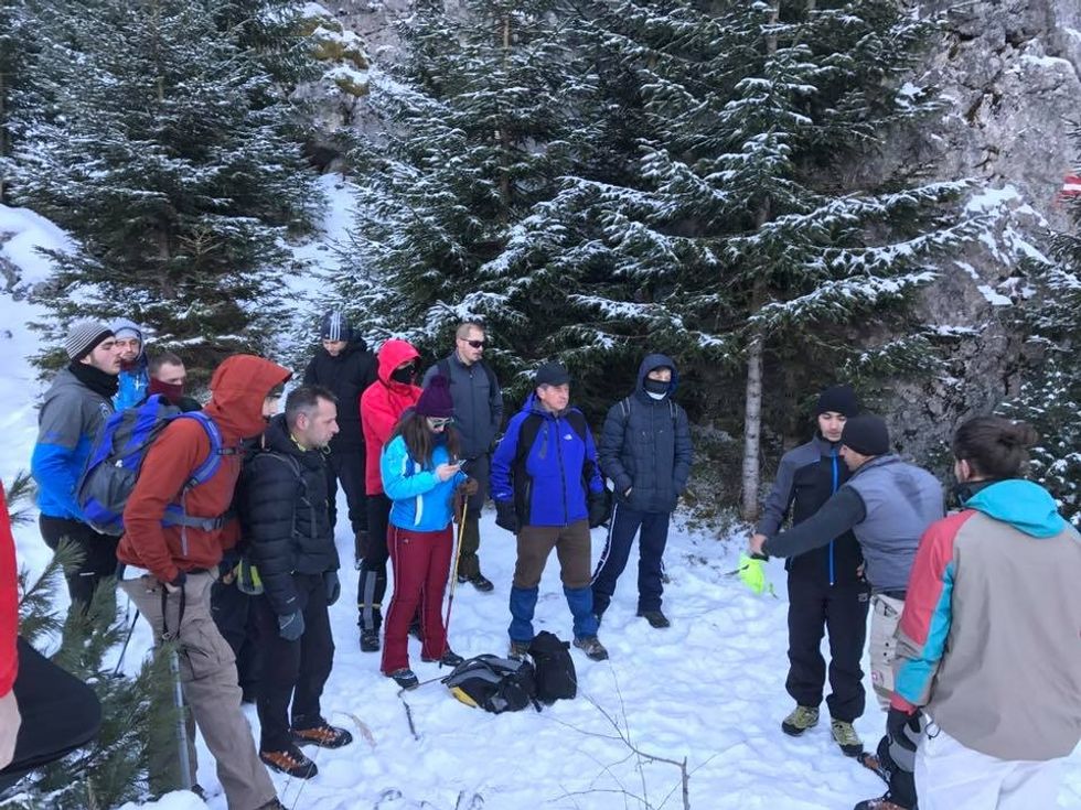 Diplomon gjenerata e parë në Trajtnimin Bazik për Udhërrëfyes Malorë foto 5