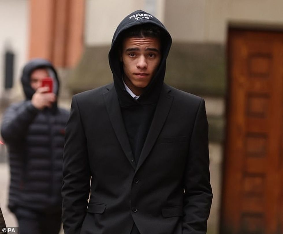 Djajtë e Kuq po kryejnë një hetim të brendshëm mbi Greenwood pasi akuzat e tij u hoqën në fillim të këtij viti