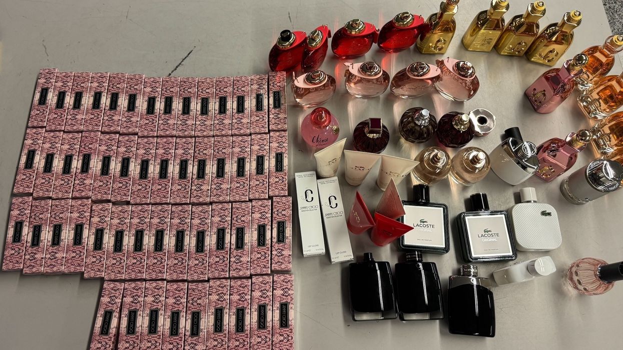 Ndalohen 92 produkte kozmetike të padeklaruara në Aeroportin e Prishtinës