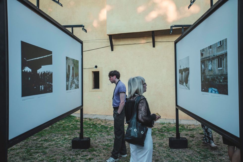 Doku Photo Reception ElmedinaArapi ukraine