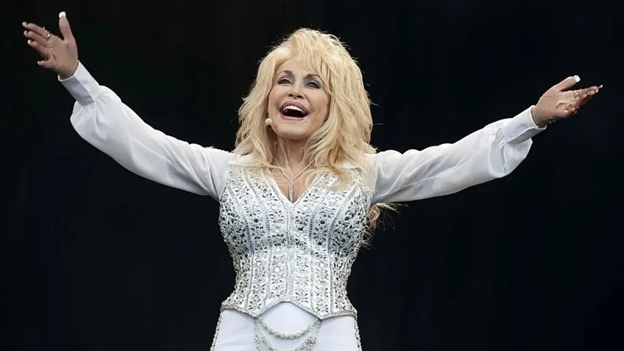 Dolly Parton varroset në fshehtësi, gjen paqe të përjetshme pranë bashkëshortit të saj Dolly Parton varroset në fshehtësi, gjen paqe të përjetshme pranë bashkëshortit të saj