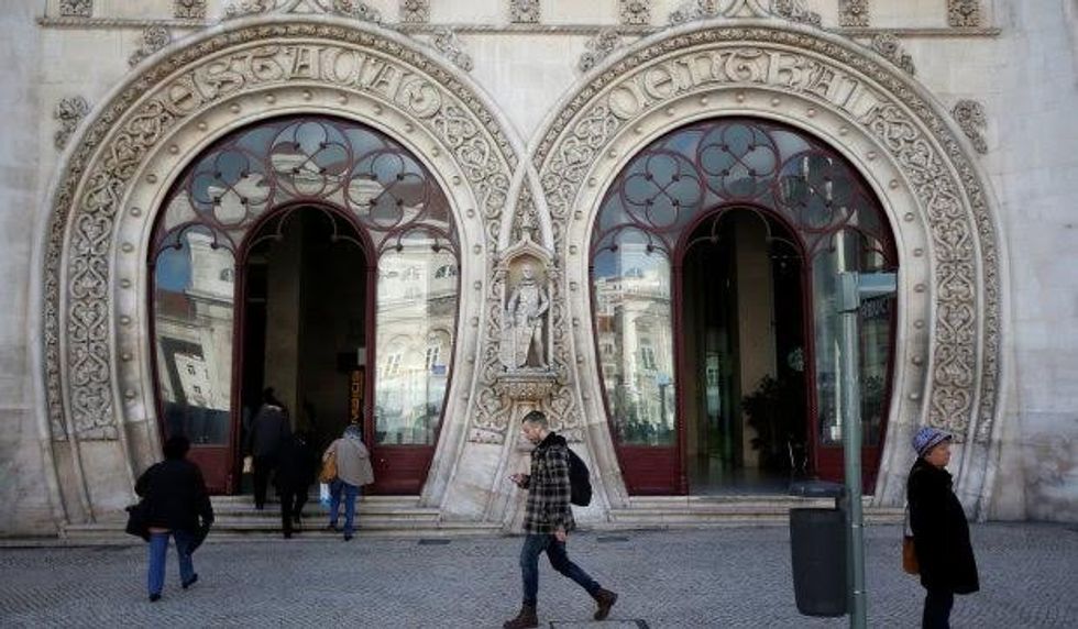 Dom Sebastiao statue is seen at Rossio station in downtown Lisbon, Portugal March 15, 2016. REUTERS/Rafael Marchante - RTX2CTV0