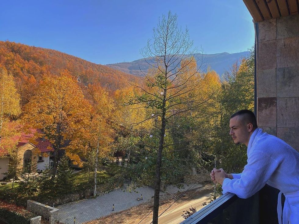 don xhoni 123141968 383273819522544 6227818542983618942 n