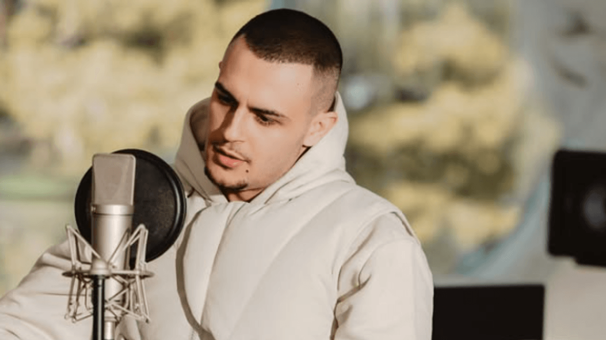 Don Xhoni për incidentin me fansin në koncert: Ishte i gabuar, kërkoj falje