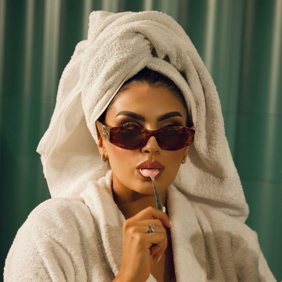 donnadafi 1722531543 3425165297662854785 278724322 scaled