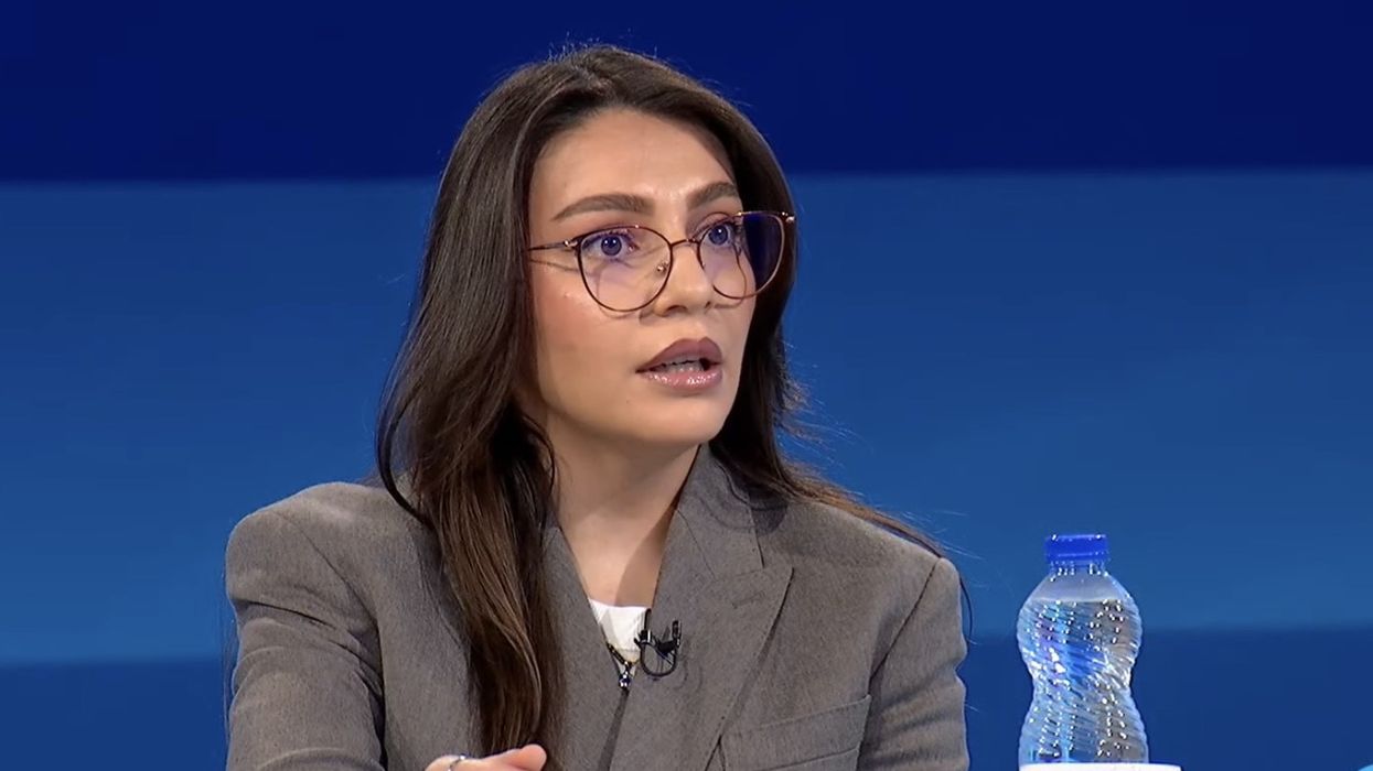 Gratë nuk janë veç nëna Gratë nuk janë veç nëna