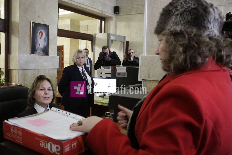 dorzohen-nenshkrimet-e-peticionit-drejtesi-per-astrit-deharin-foto-ridvan-slivova-7