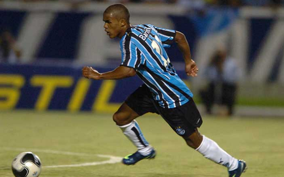 Douglas Costa Gremio