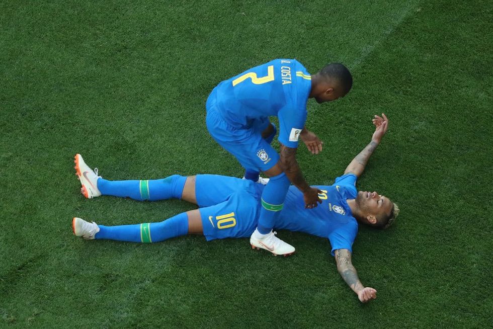 Douglas Costa Neymar