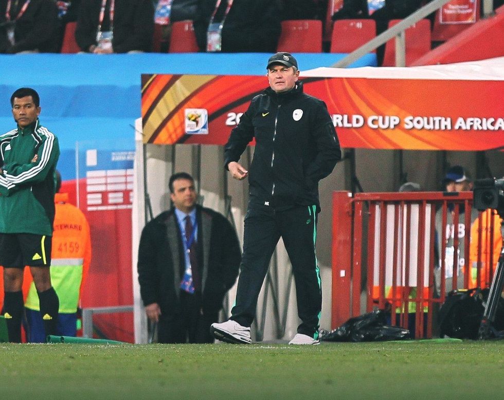 DtBnkbiXcAAv GB e1583275983370