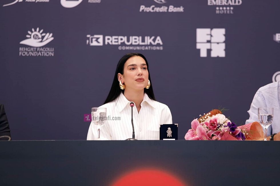 Dua Lipa Sunny Hill 2022