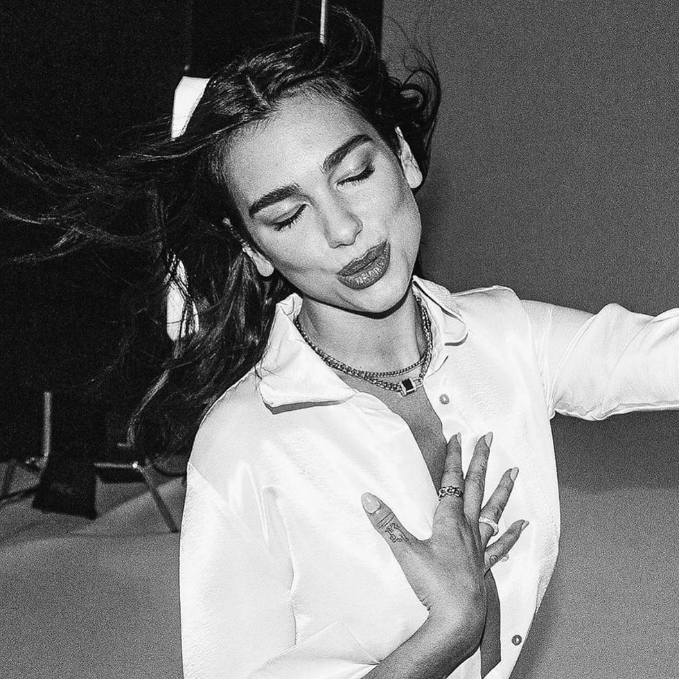 dualipa 123404936 276038693771978 2433938793328043643 n