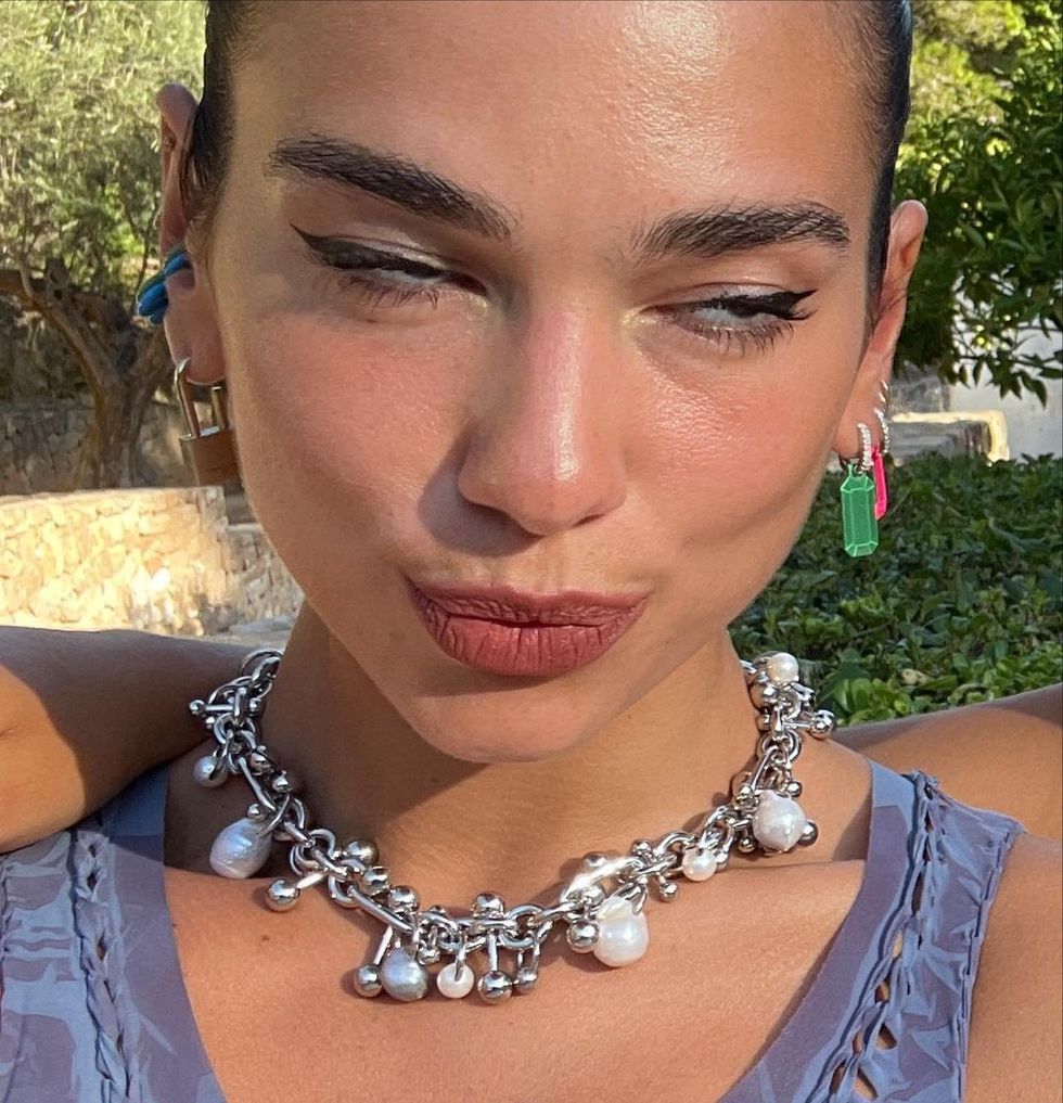 dualipa 234036696 789767641703416 1843192196172684397 n