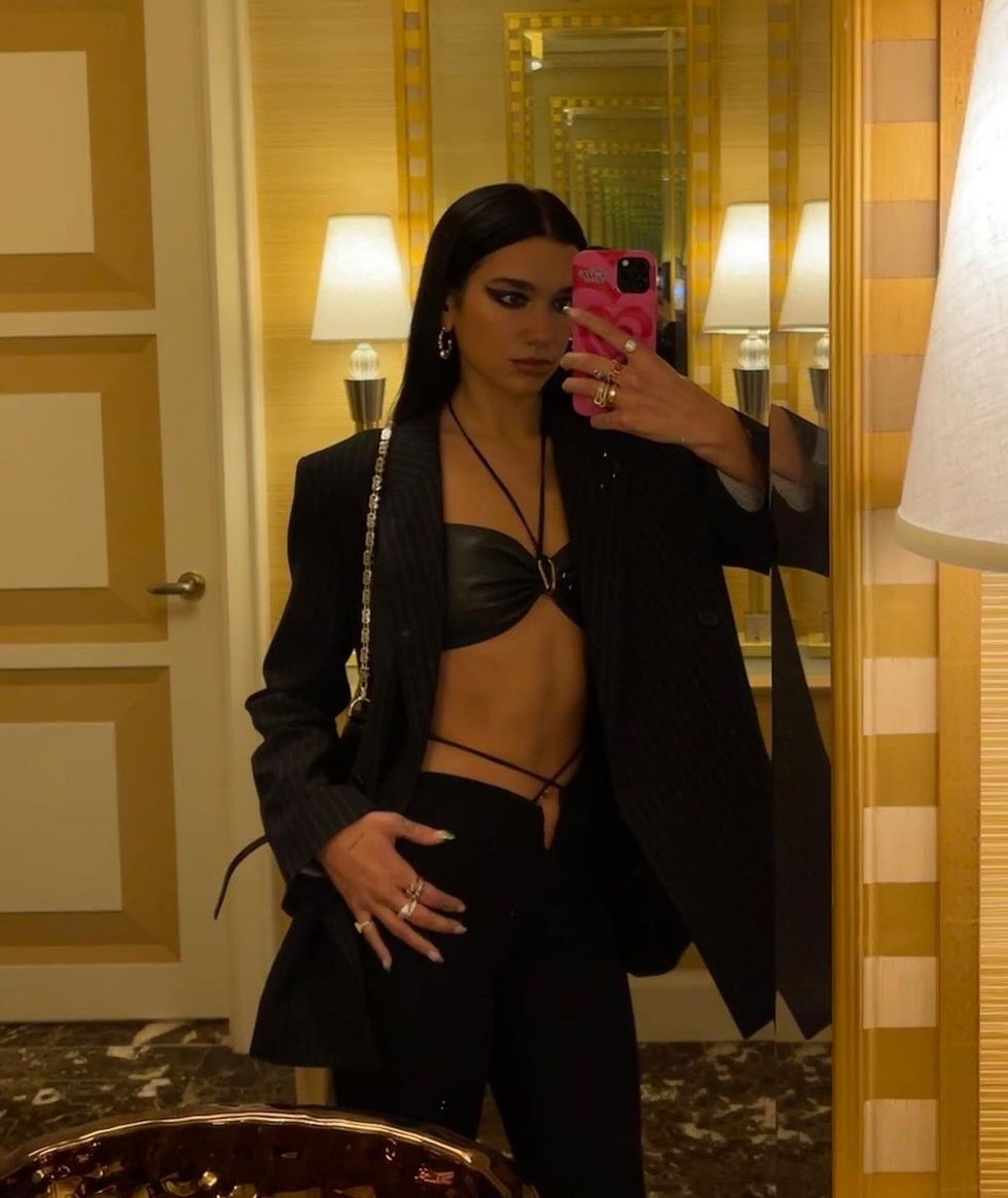 dualipa 242066127 543373743562557 8072736535525812446 n