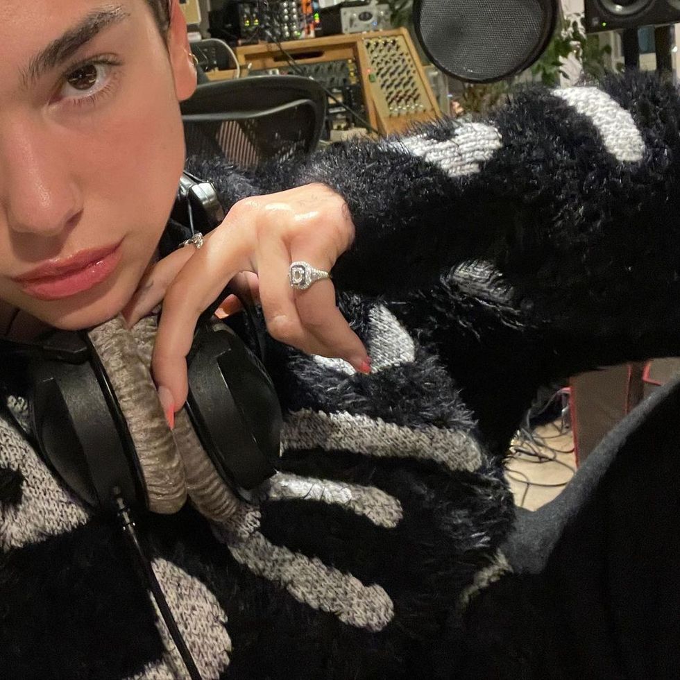 dualipa 247390477 624453788567123 5847780950312528474 n