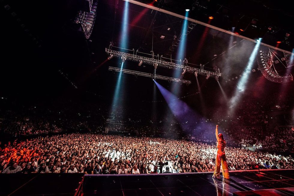 dualipa 28151979 2044911402417545 8242537390623686656 n