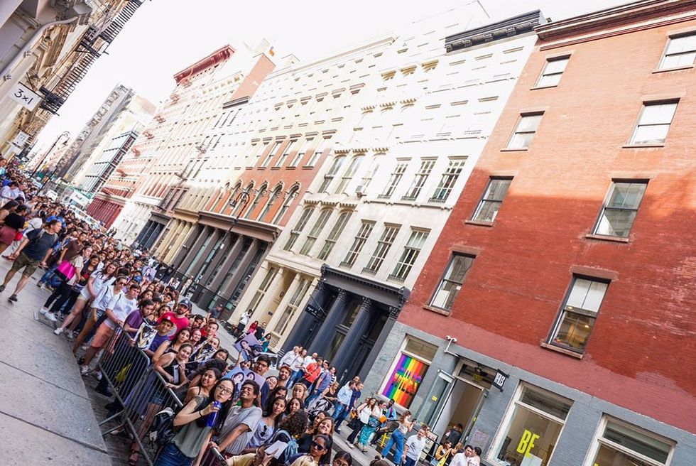 dualipa 35930098 903629426511436 992014720980484096 n