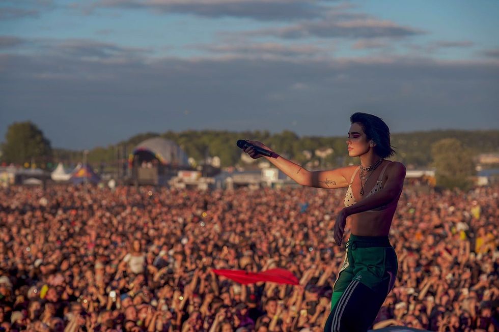 dualipa 36159601 633593670347080 7795612976521674752 n 1