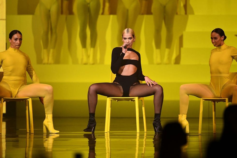 DuaLipaPrformancaMTV 1