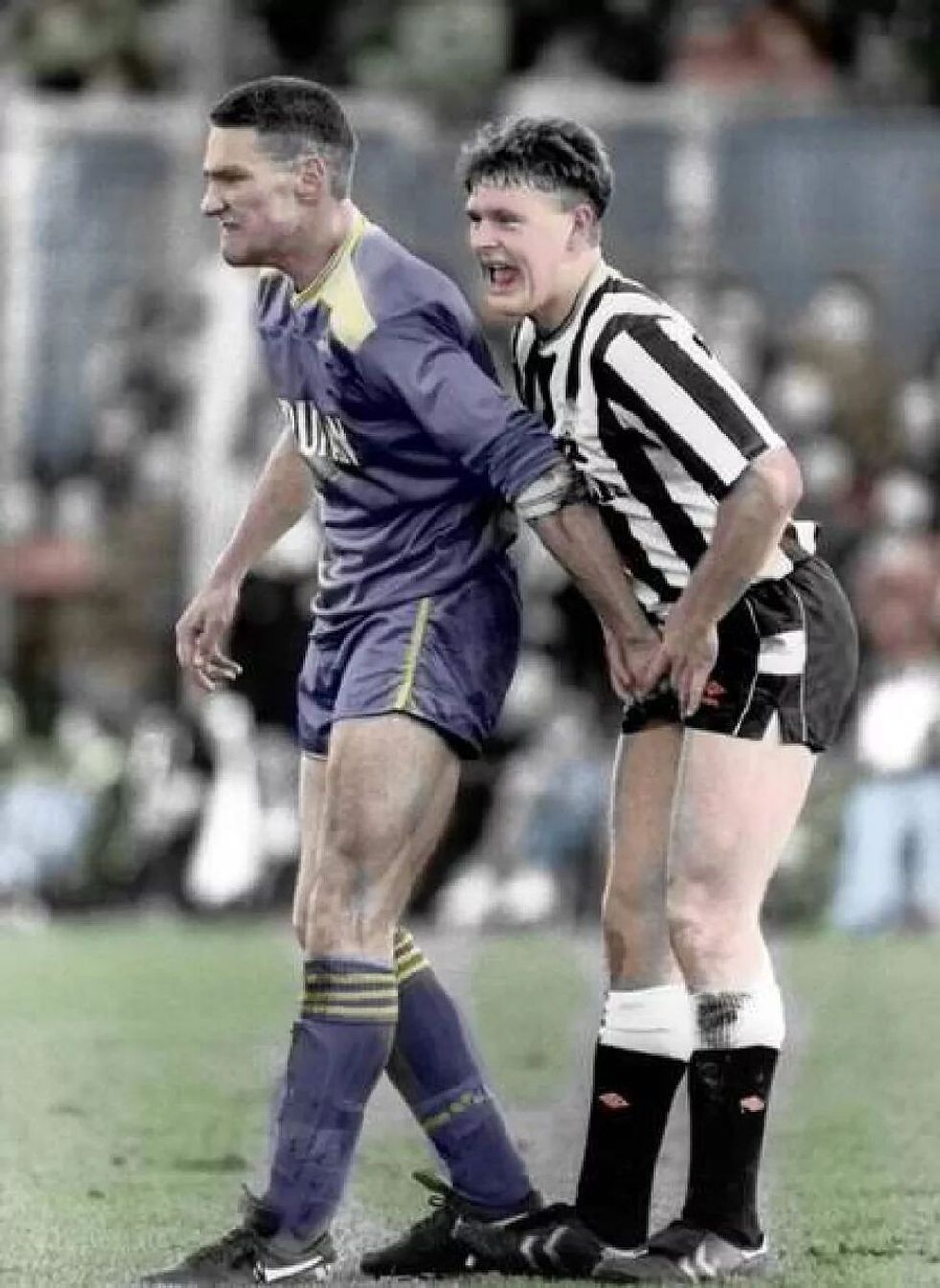 Dueli i Jones me Paul Gascoigne (Foto: Twitter)