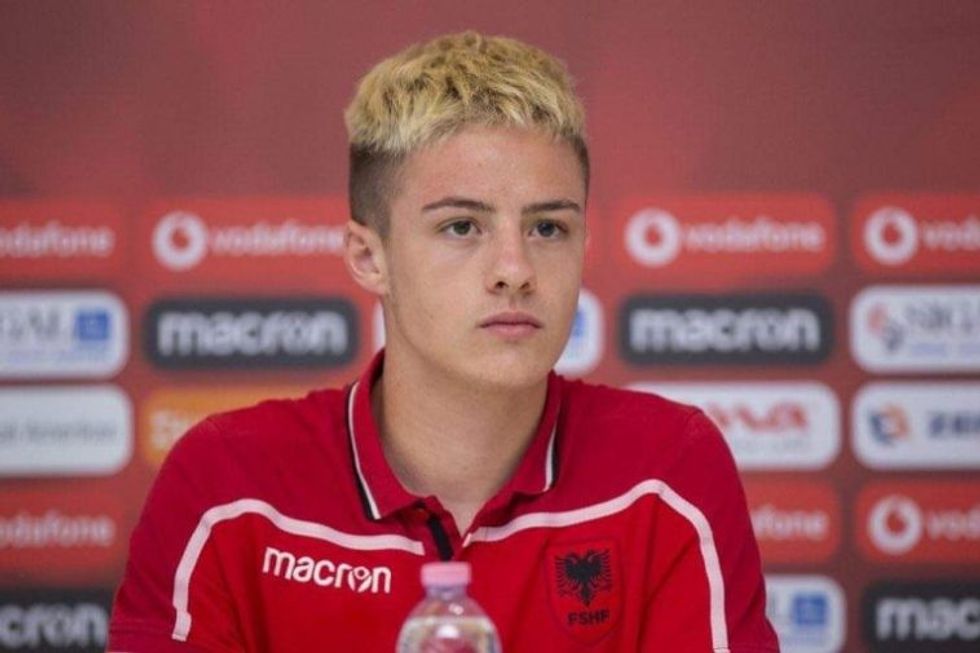 E2D493B3 E011 4623 90E6 D6BB8A5268AF 1 1