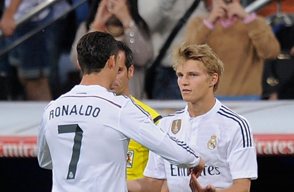 e4cddd3e d8e6 4af6 b29e 6181ccc20d77