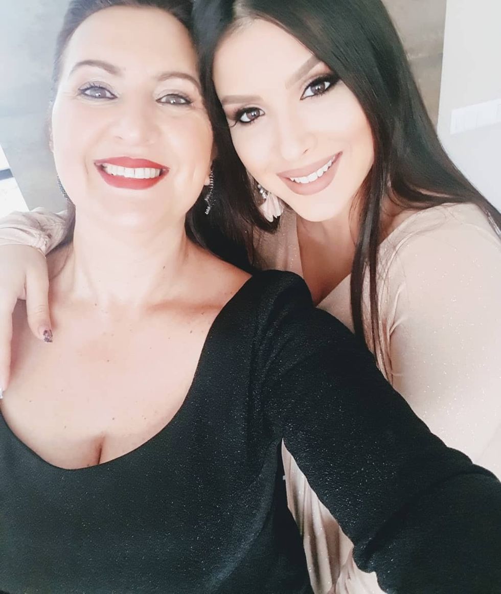 E7305F84 E43D 42A4 A19E F17DC3C8D039