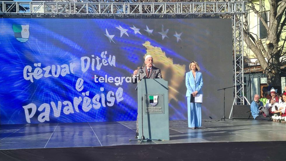 e8a72dde bb3a 44eb 9b8a 7da17e2f247d