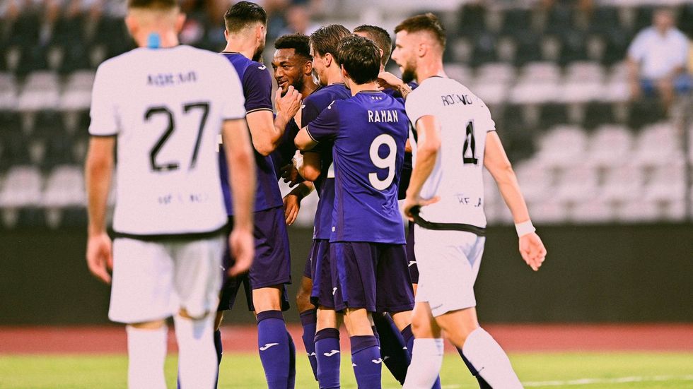 E8C2ndlXsAMN25B 1 scaled