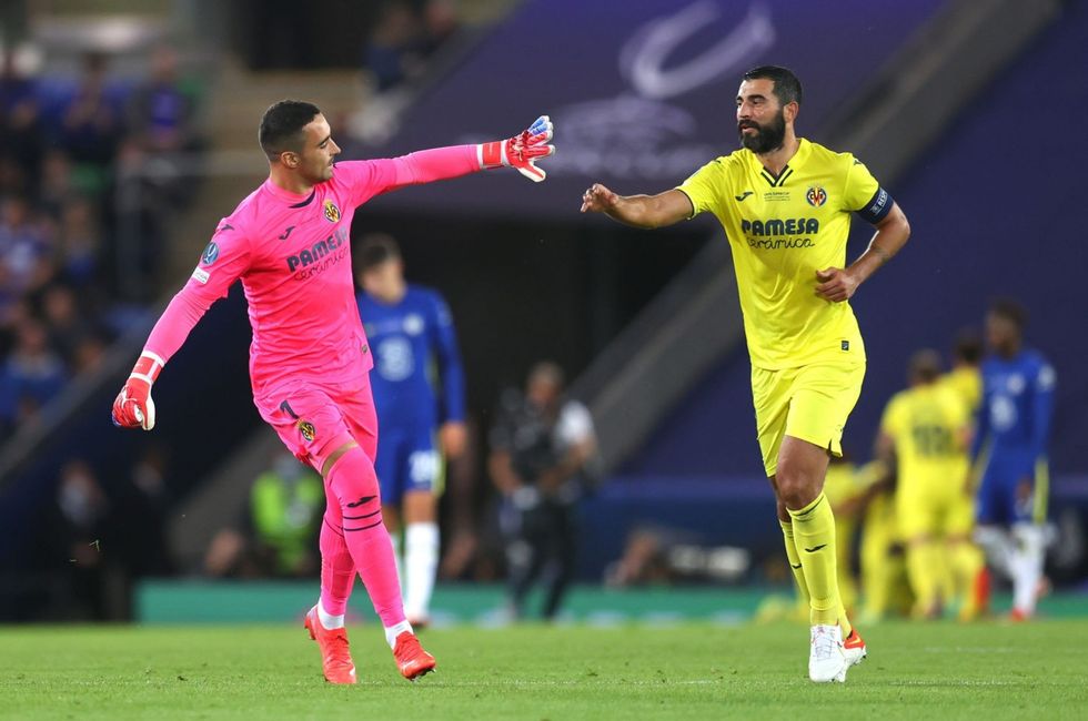 E8iY cHXIAQ658U scaled