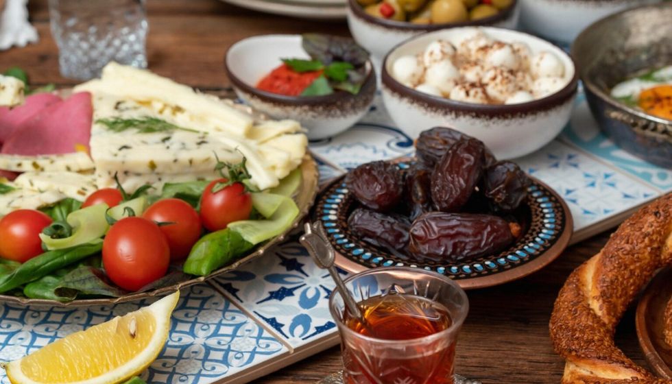 Ear wax Can the colour indicate a proble 1