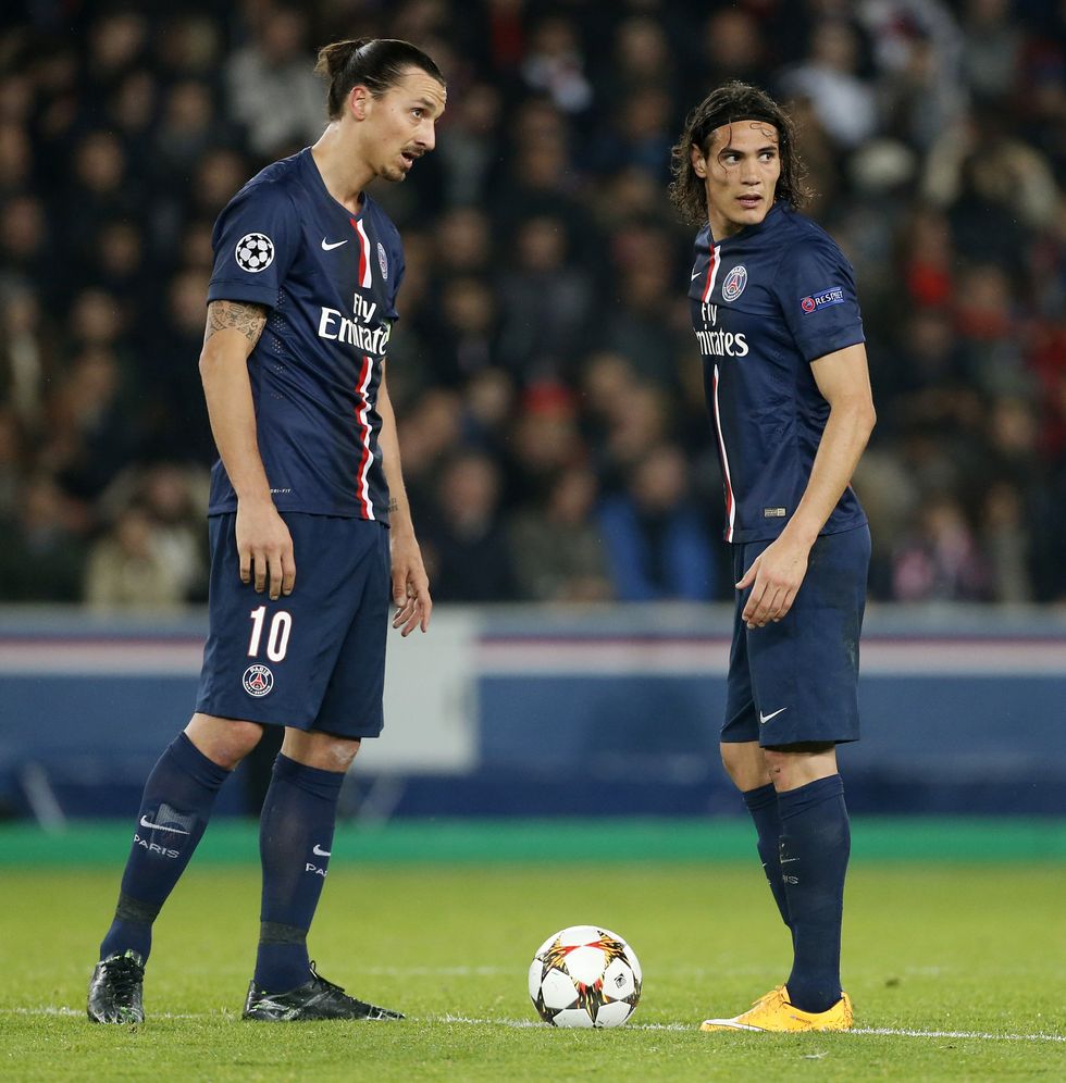 Edinson Cavani iu bashkua PSG-së një vit pas ardhjes së Zlatan Ibrahimovic