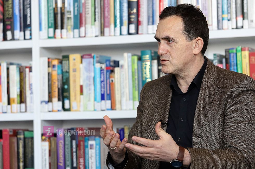 Edmond Hajrizi UBT interviste foto Ridvan Slivova 10