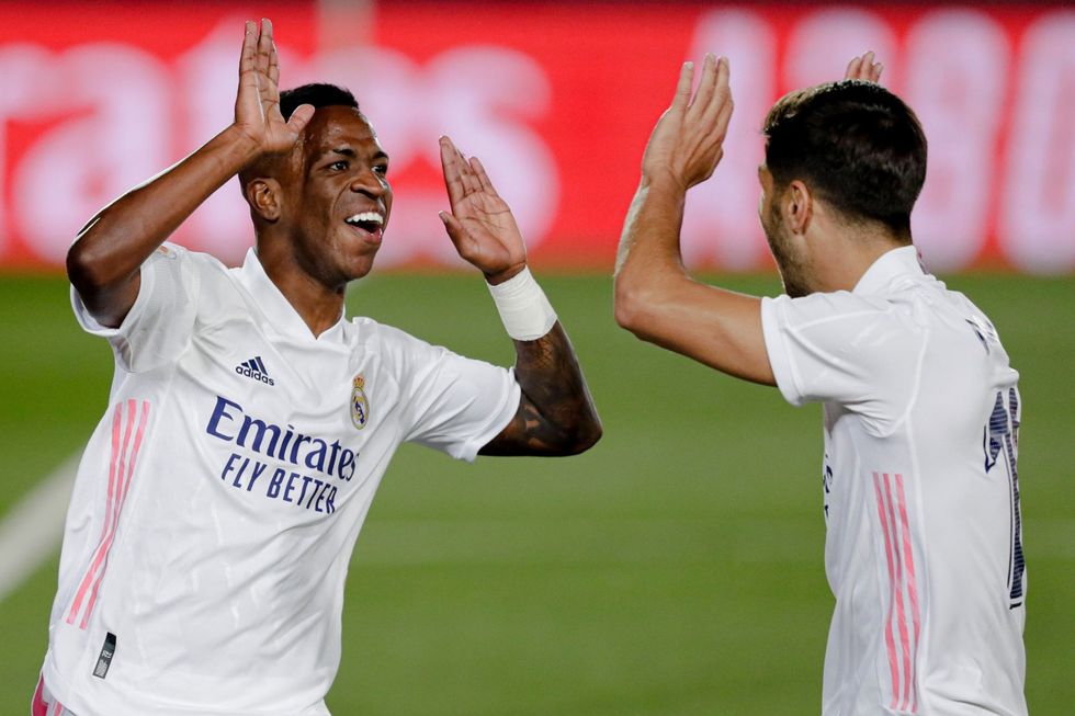 EjMXUTlXkAcpD5h scaled