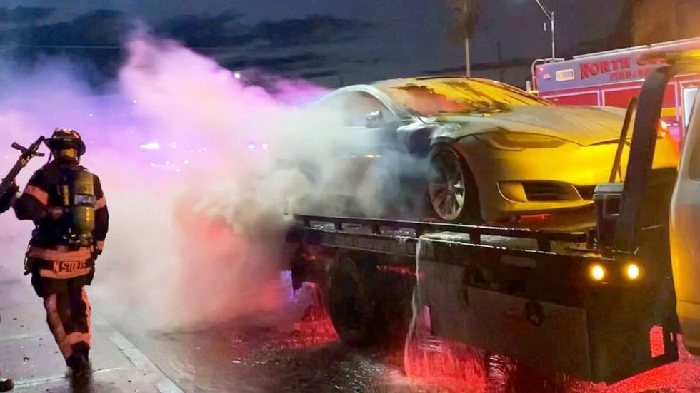 electric car fires 02 abc llr 221020 1666289782373 hpEmbed 992