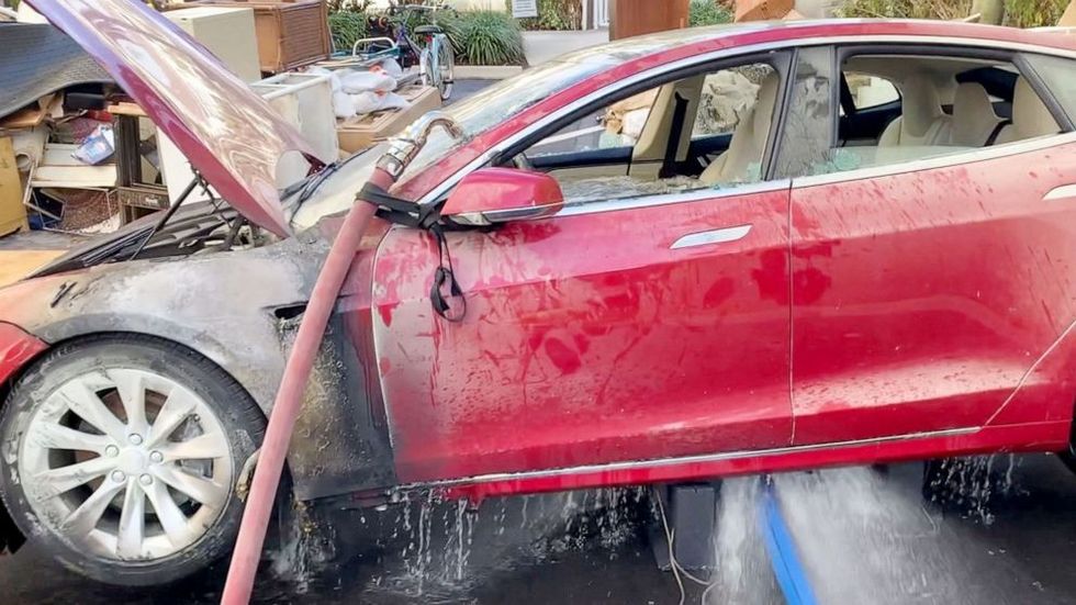electric car fires 05 abc llr 221020 1666289782374 hpEmbed 992