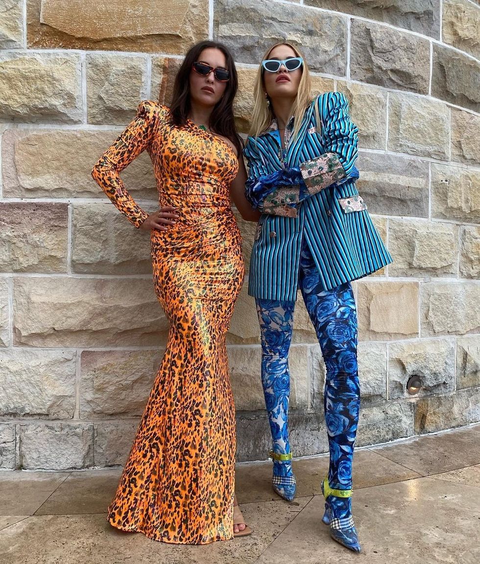 elenaora 1543640754028629627189902443102969274202421n