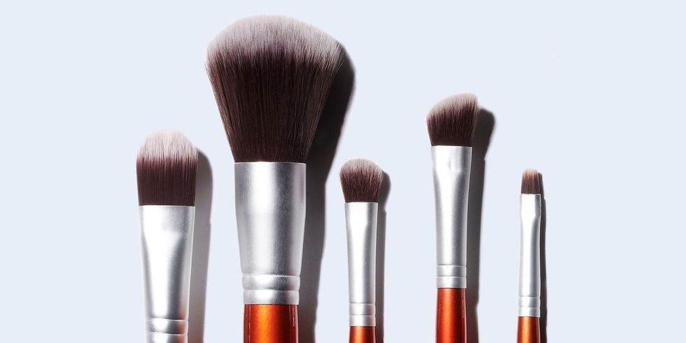 elle clean makeup brush 1518108519