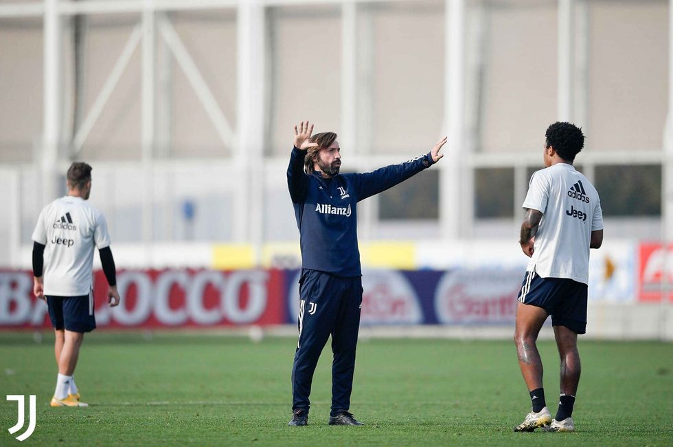 EllnG13X0AErJfL scaled